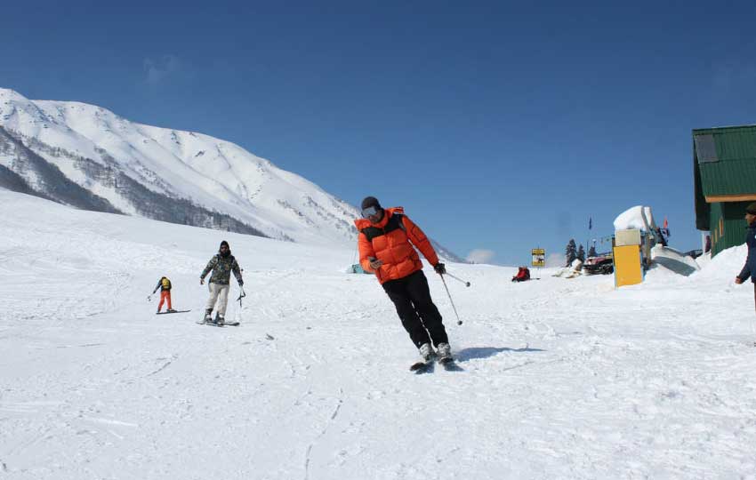 Winter Sports and Adventure kashmir