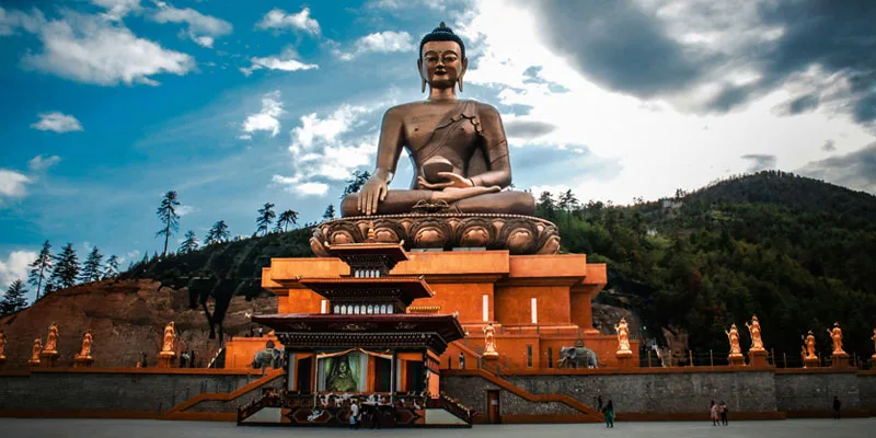 Buddha Dordenmastatue
