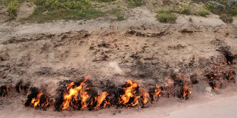 Yanar Dag “Burning Mountain”