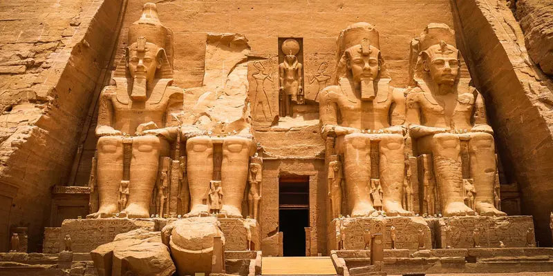 Egypt Group Giza Pyramid & Museum Tours
