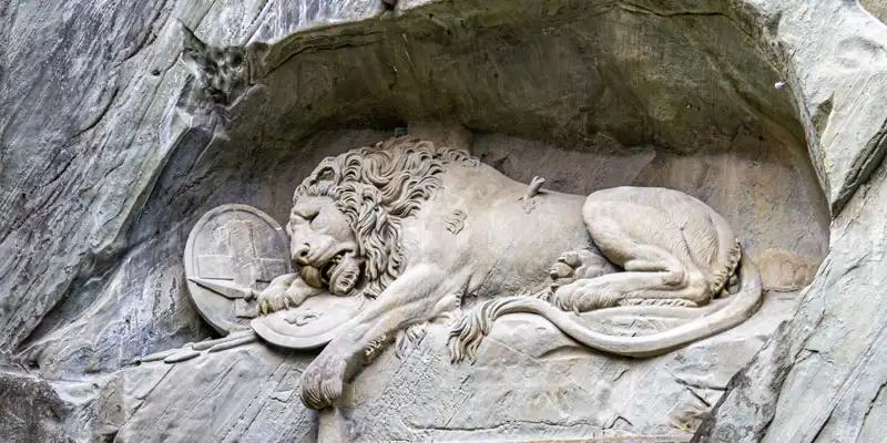 lion monument