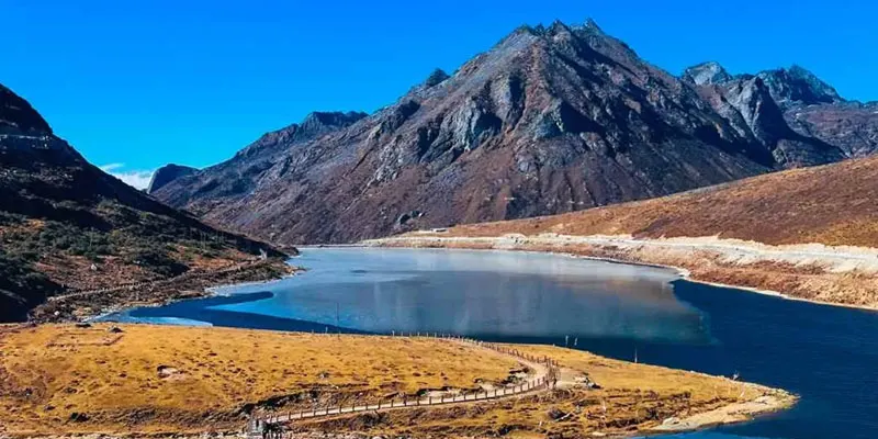 Sela Lake