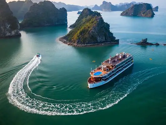 Vietnam Discovery Tour Package